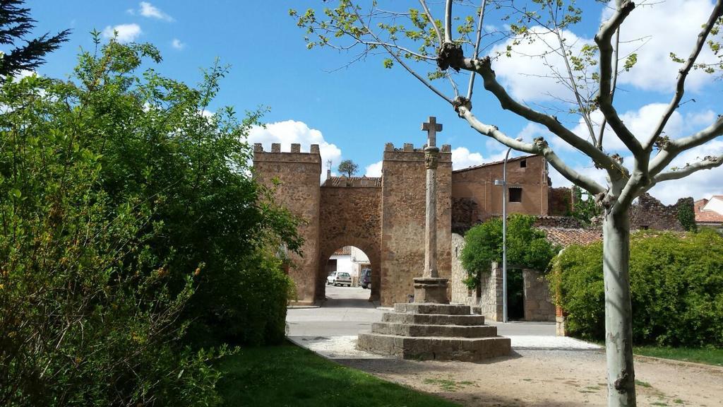 Hotel Duque De Calabria Манзанера Екстериор снимка