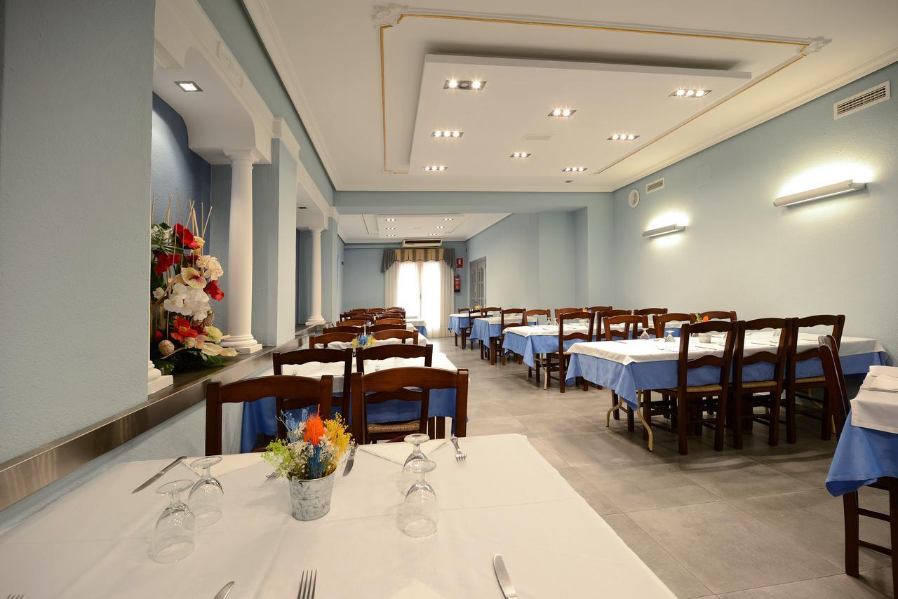 Hotel Duque De Calabria Манзанера Екстериор снимка